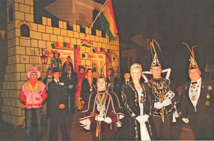 Bokkeburcht, foto bij krantenartikel DDL