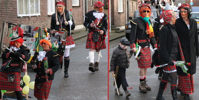 Groep in Schotse outfit