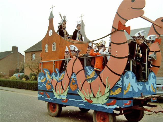 Carnavalsoptocht Dieteren foto:Jos Geurts